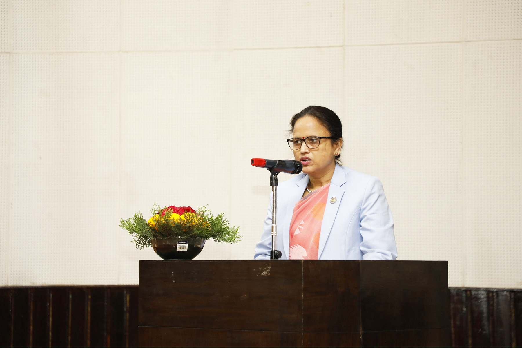 प्रेस स्वतन्त्रताविनाको राजनीतिक अधिकार अपूर्ण: सञ्चारमन्त्री शर्मा ...